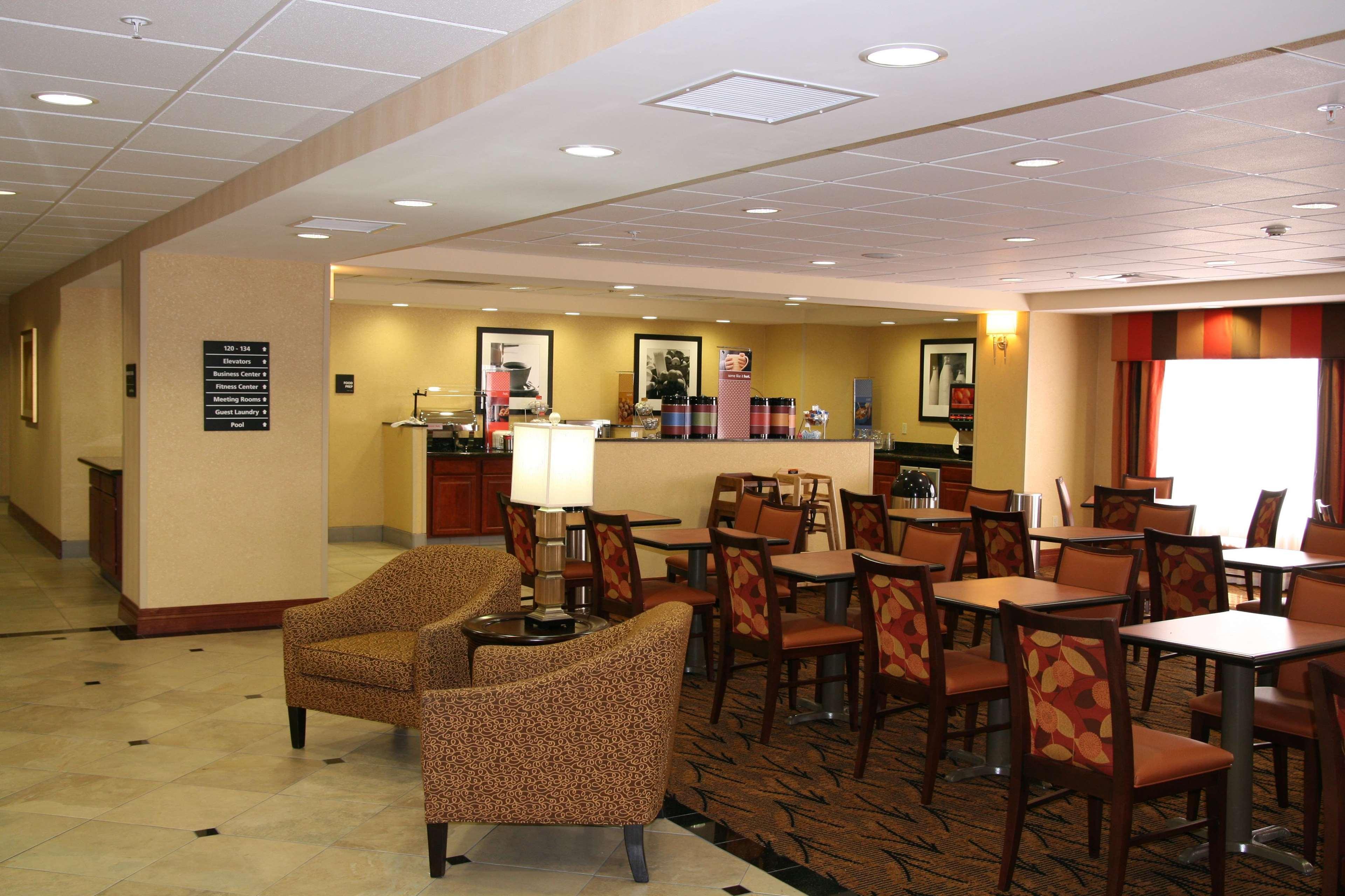 Hampton Inn Norco/Corona Ресторан фото