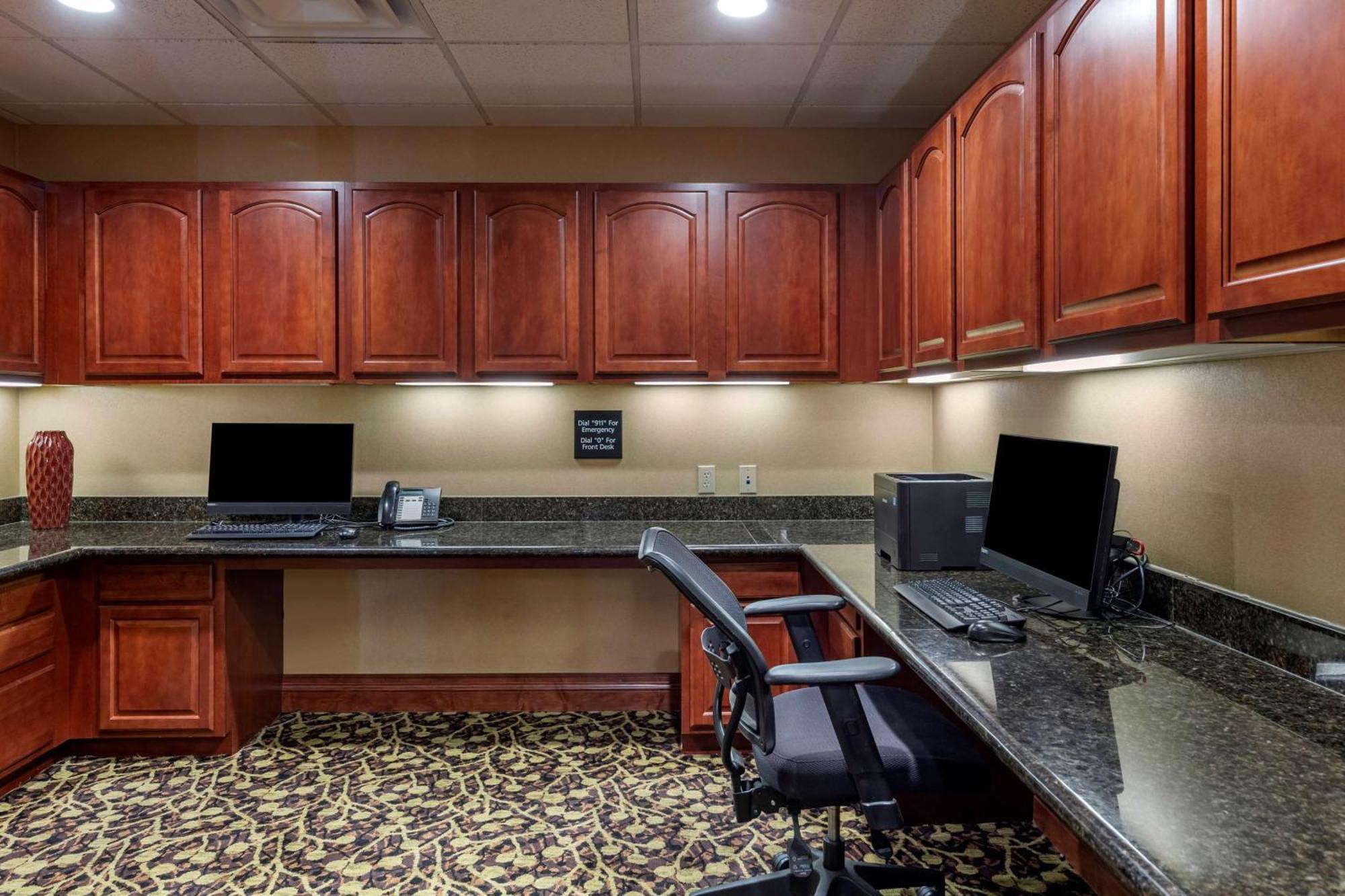 Hampton Inn Norco/Corona Экстерьер фото