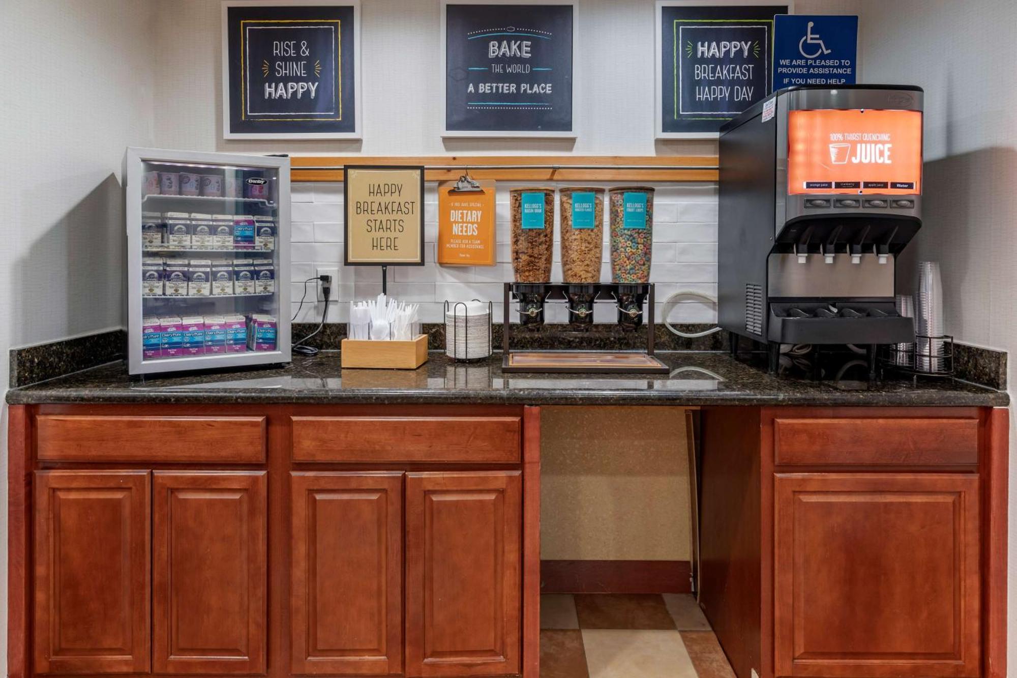 Hampton Inn Norco/Corona Экстерьер фото